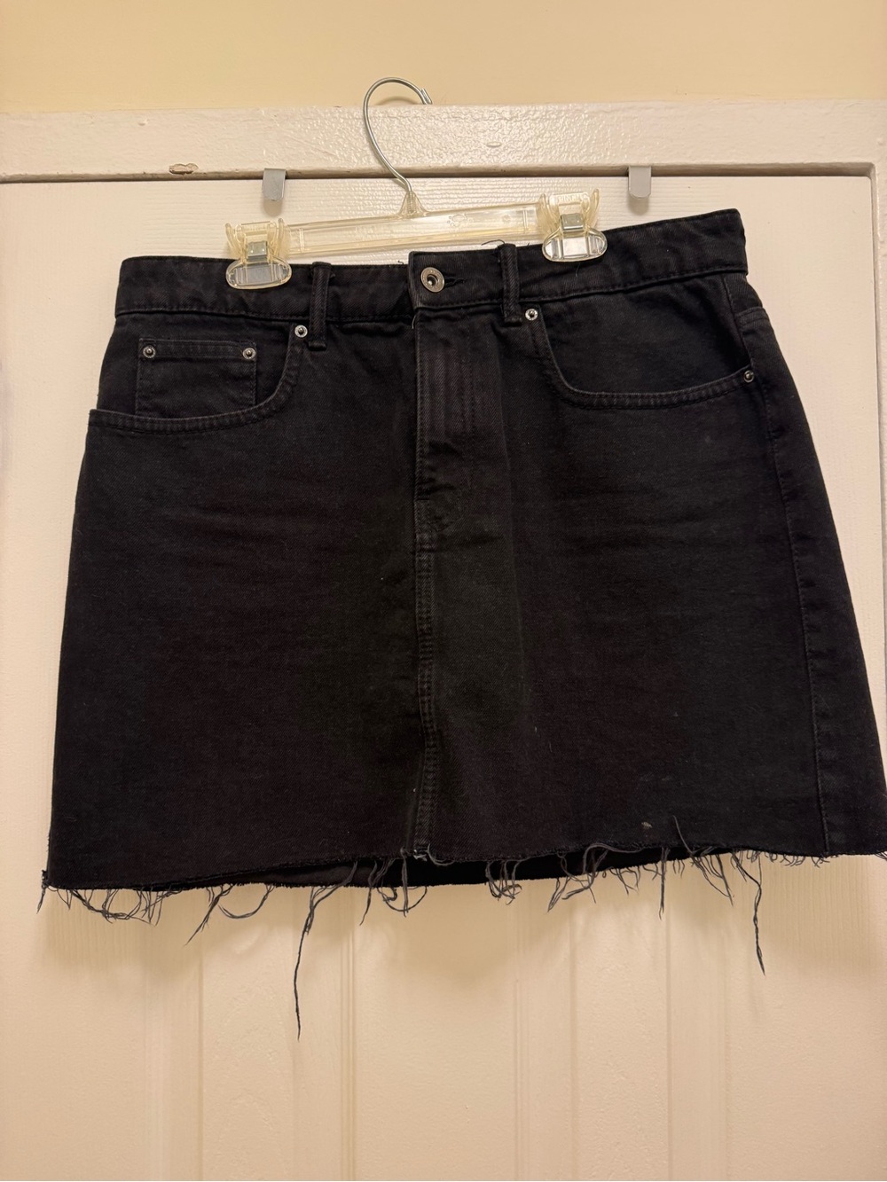 Zara Black Frayed-Hem Mini Skirt